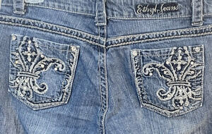 Ethyl Jeans Classic Women 8 Denim Bermuda Shorts Fleur De Lis Embroidered Pocket